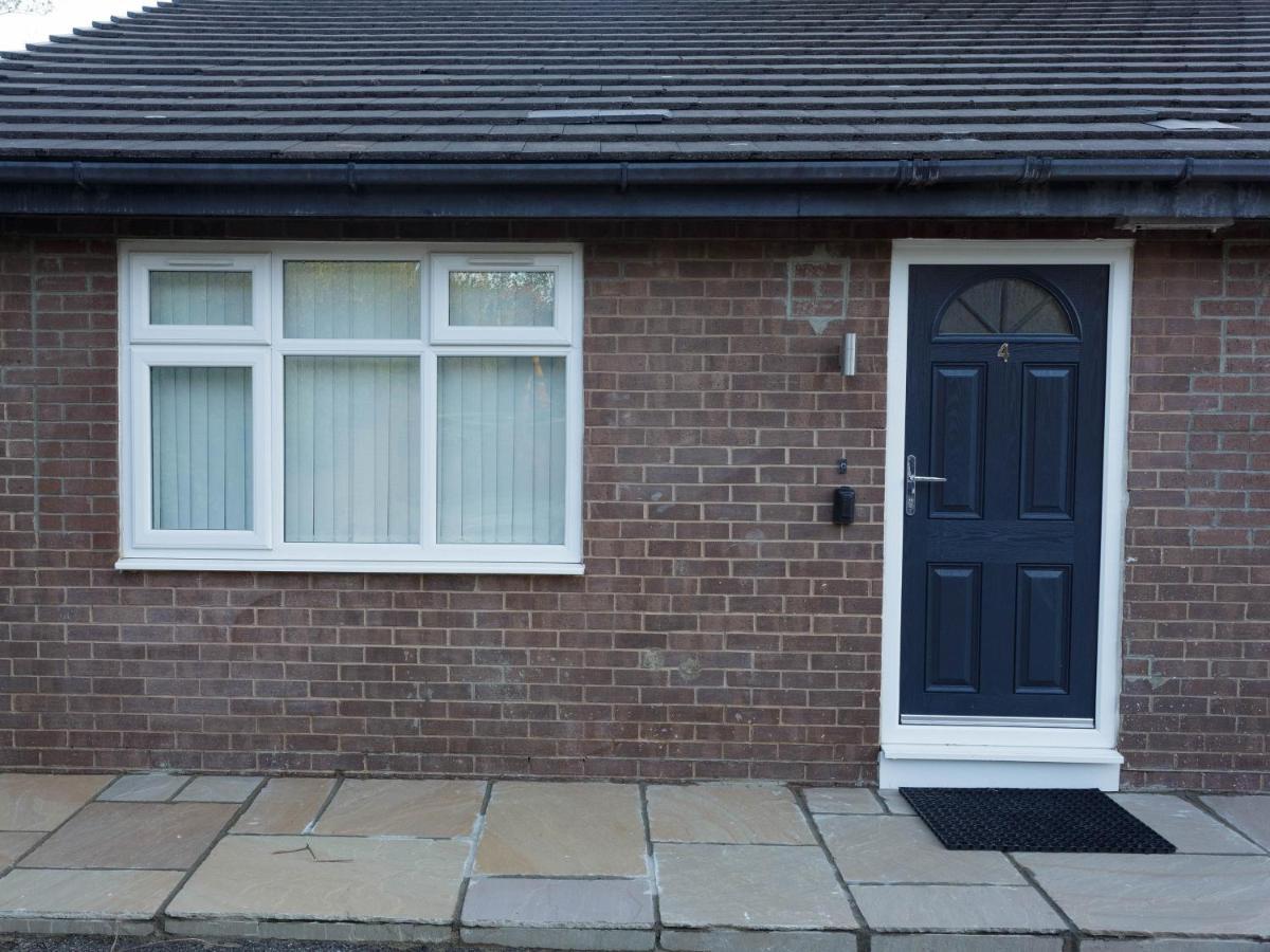 Live In Leeds Greenhill Bungalows Esterno foto