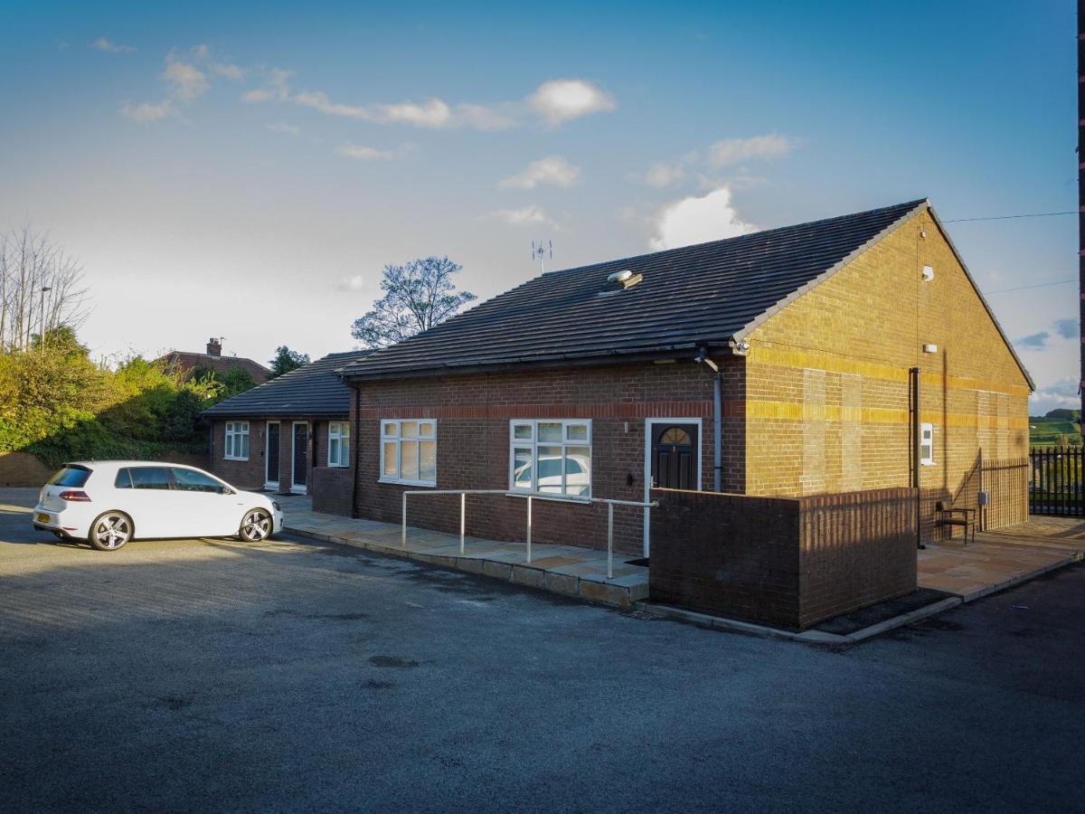 Live In Leeds Greenhill Bungalows Esterno foto