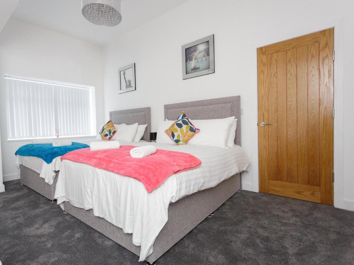 Live In Leeds Greenhill Bungalows Esterno foto